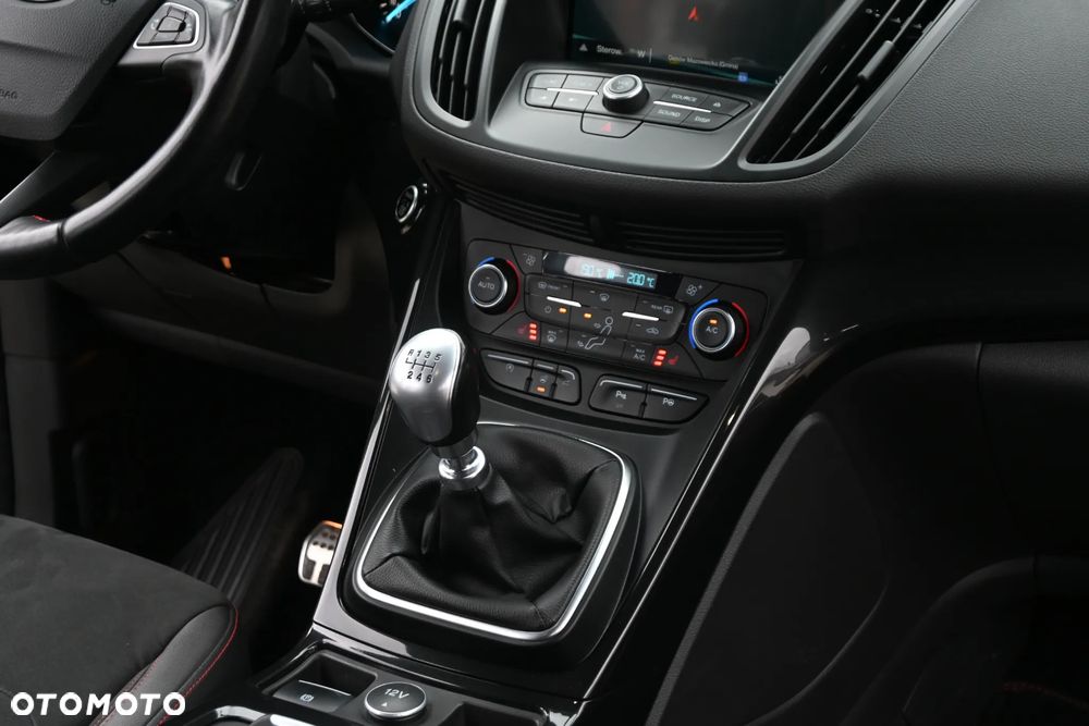 Ford Kuga 1.5 EcoBoost 2x4 ST-Line - 27