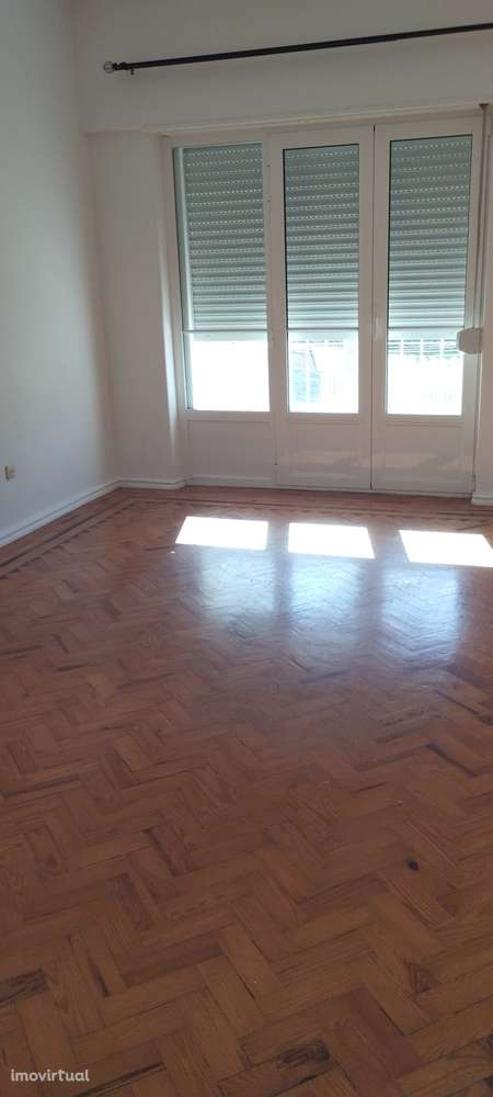 T2 com varanda e elevador em Estrela, Lisboa - Grande imagem: 4/6