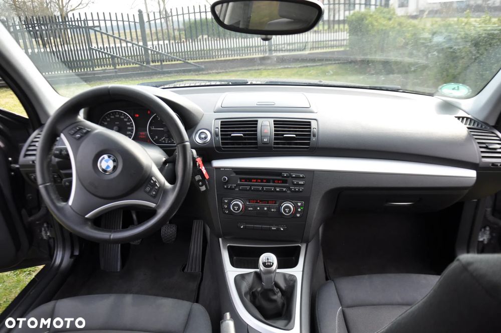 BMW Seria 1 118d - 6