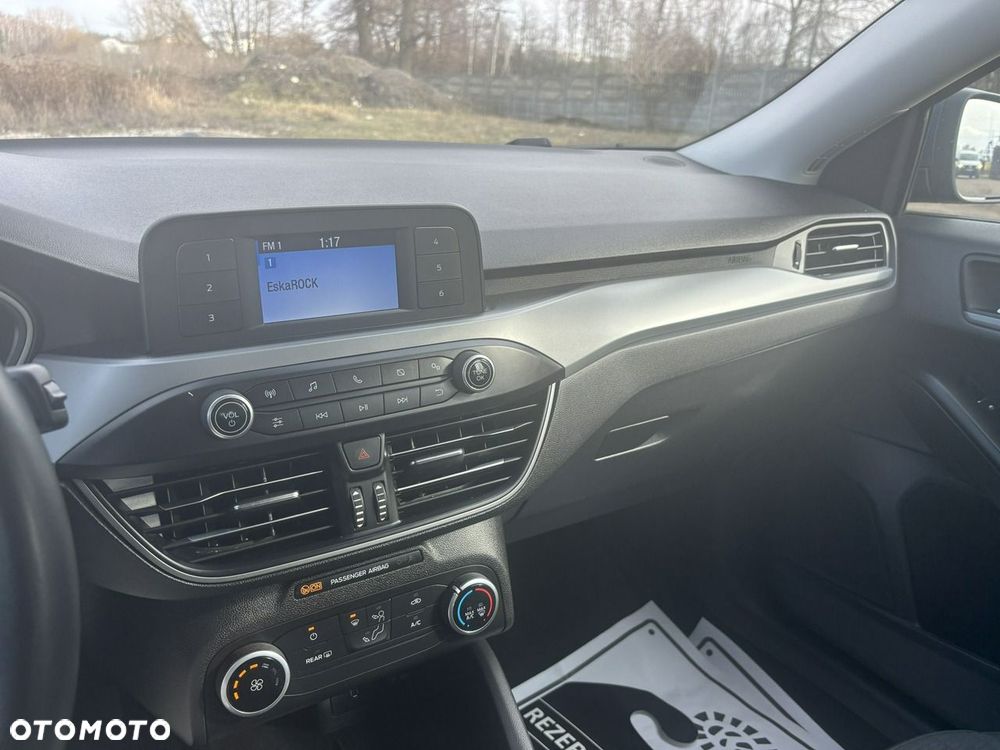 Ford Focus - 21
