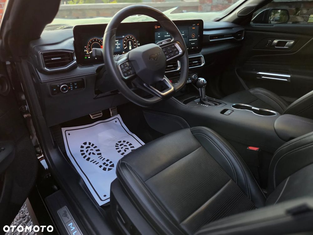 Ford Mustang - 35