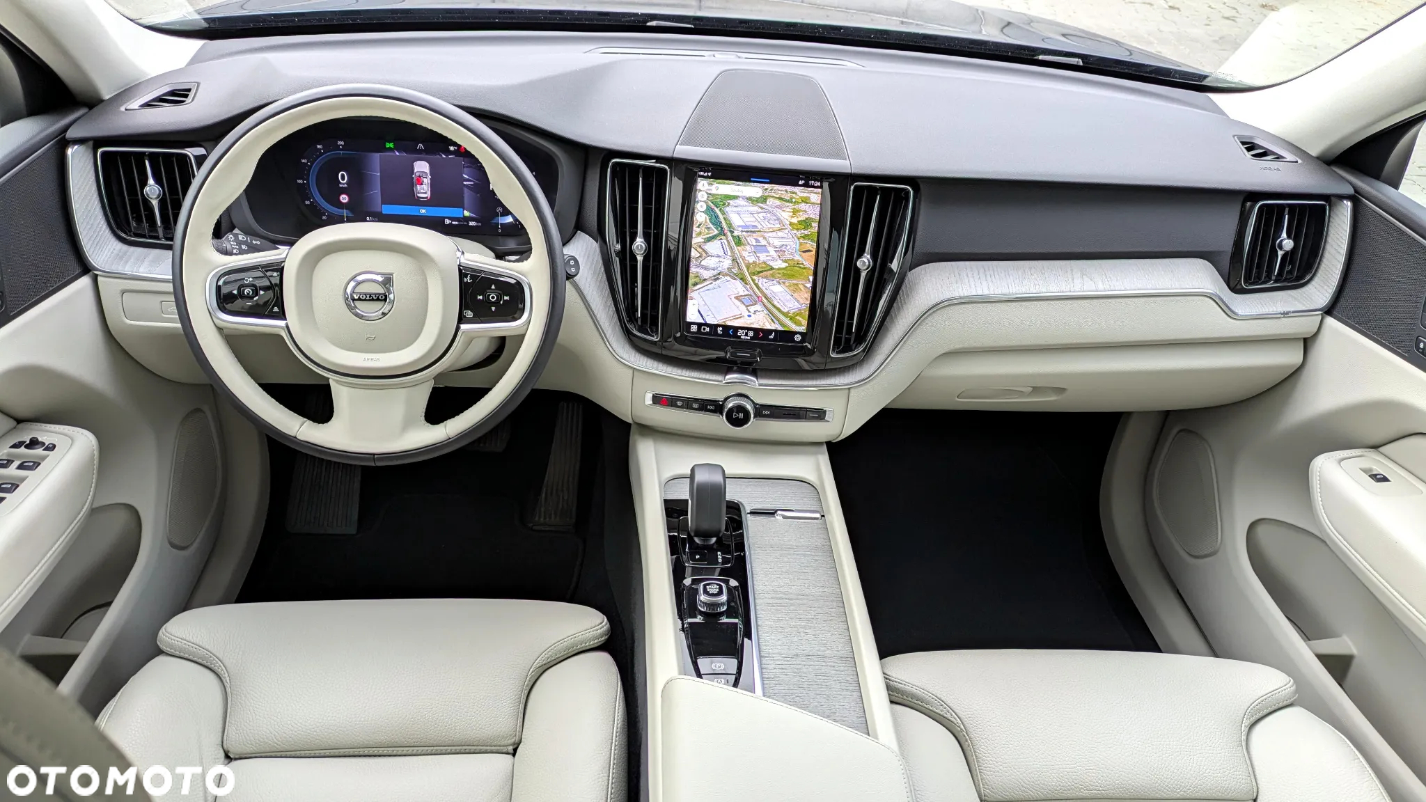 Volvo XC 60 D4 SCR AWD R-Design - 14