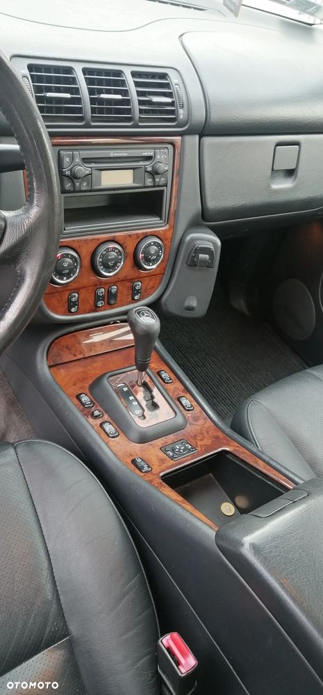 Mercedes-Benz ML - 10