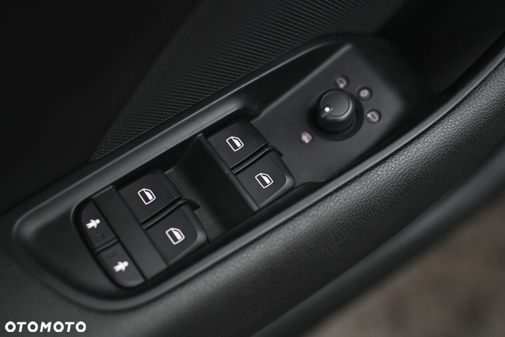 Audi A3 Limousine 2.0 TDI S line Sportpaket - 17