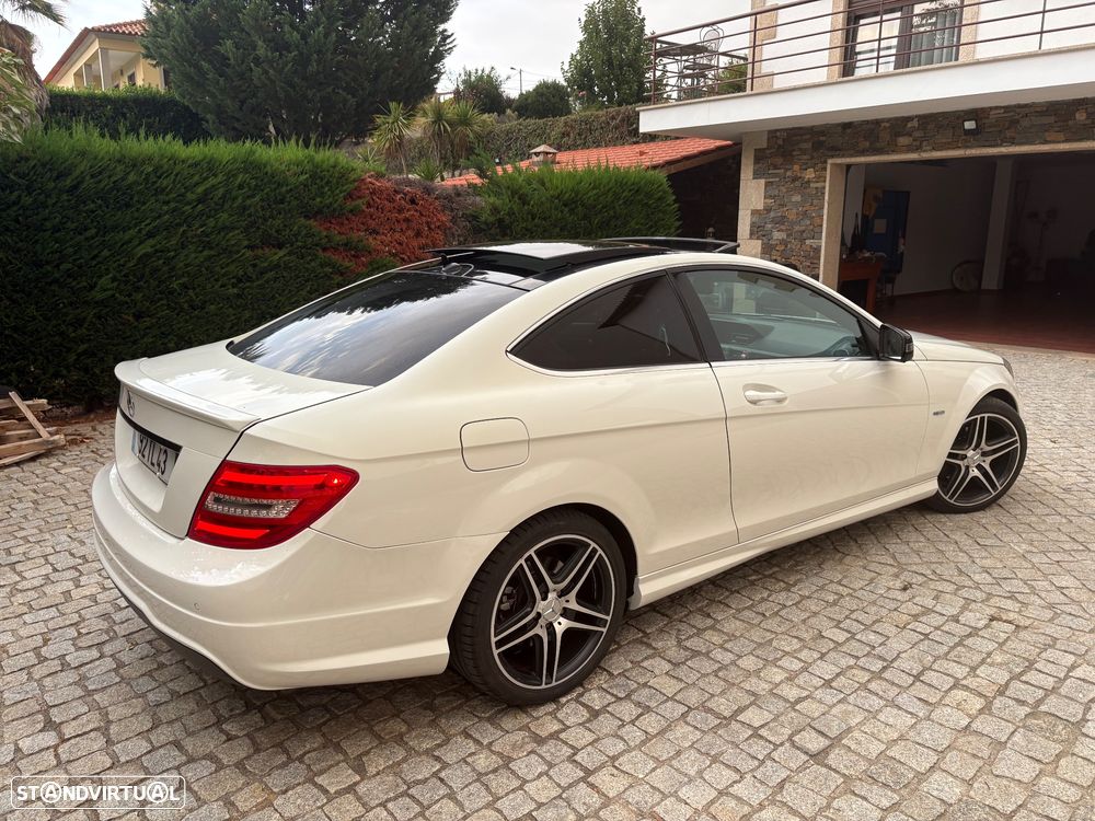 Mercedes-Benz C 250 CDI DPF (BlueEFFICIENCY) - 9