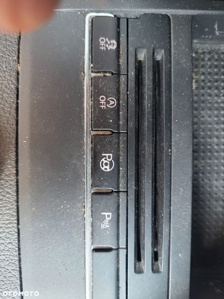 Volkswagen Touran - 24