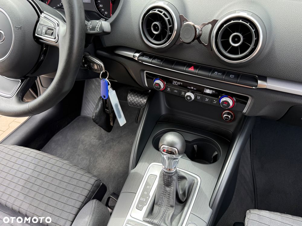 Audi A3 Sportback 2.0 TDI S tronic design - 31