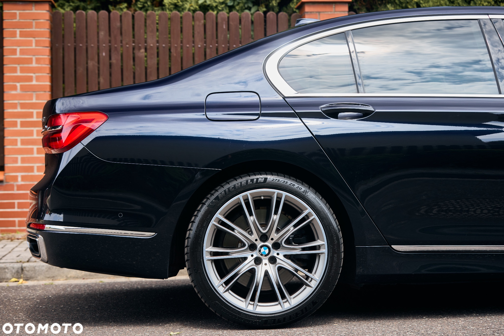 BMW Seria 7 750i xDrive - 6