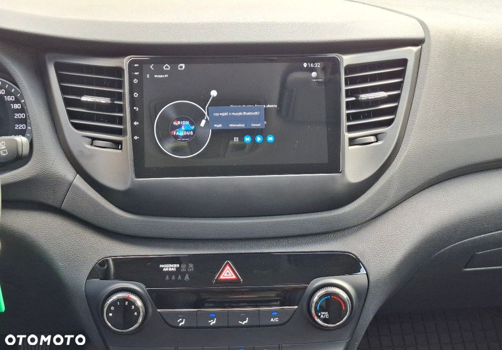 Hyundai Tucson - 25