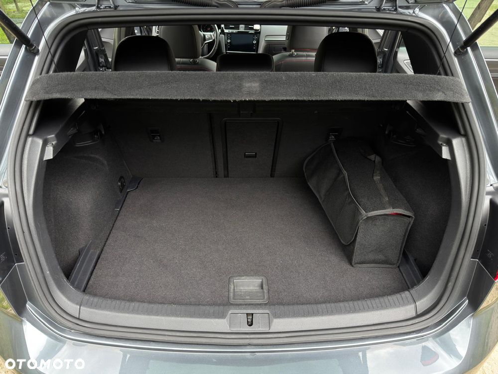 Volkswagen Golf GTI 2.0 TSI OPF Performance - 21