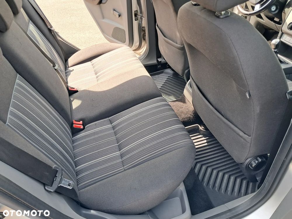 Ford Focus - 13