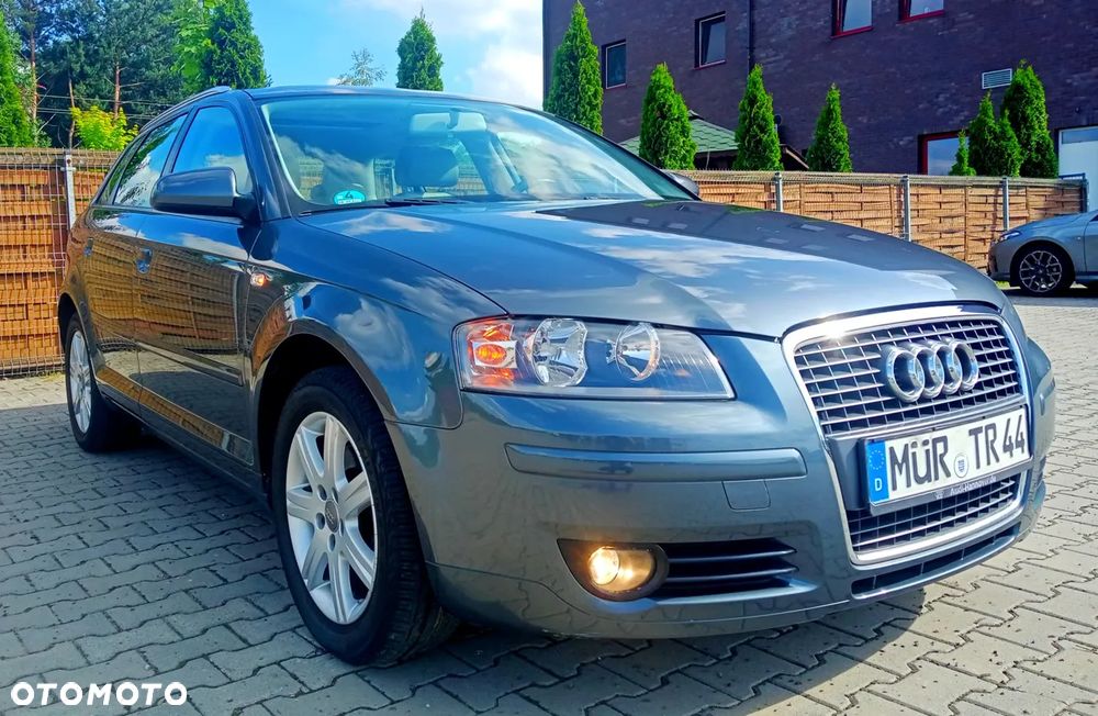 Audi A3 Sportback 1.6 Attraction - 2