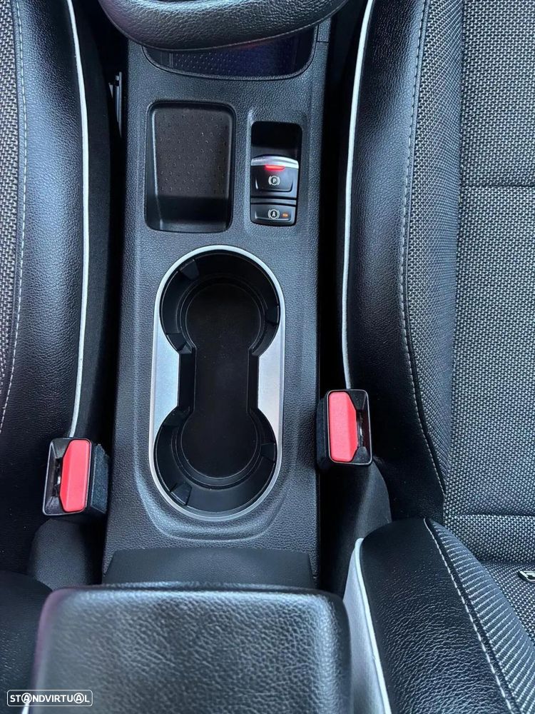 Renault Captur - 19