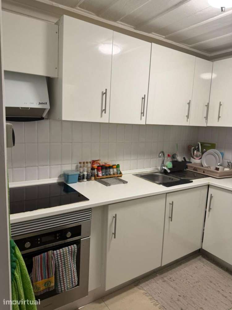 Quarto - localizado em Rossio Lisbon - Grande imagem: 4/10