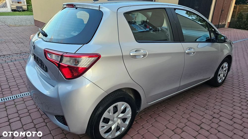 Toyota Yaris 1.0 Premium - 22
