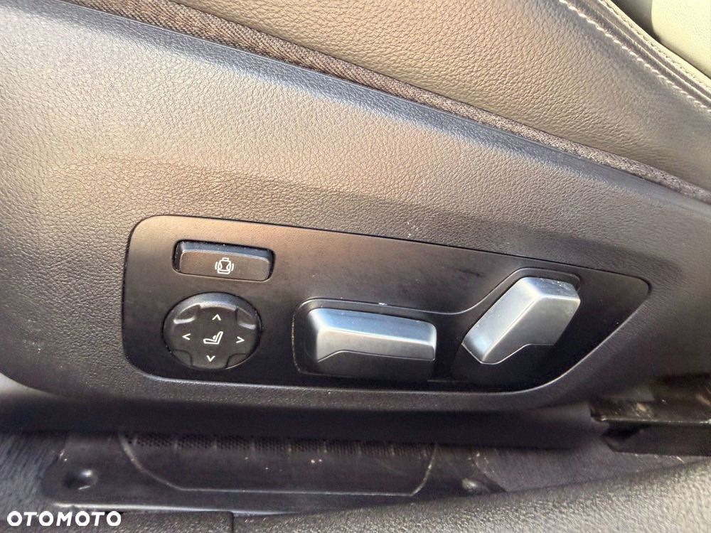 BMW Seria 3 - 30