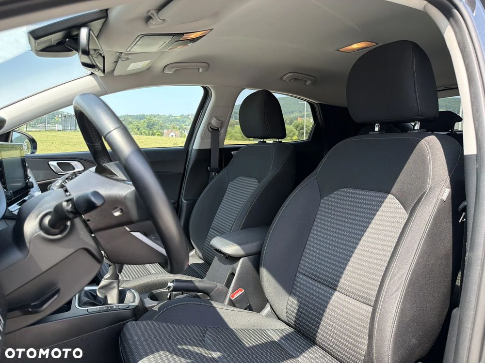 Kia XCeed 1.5 T-GDI M - 12