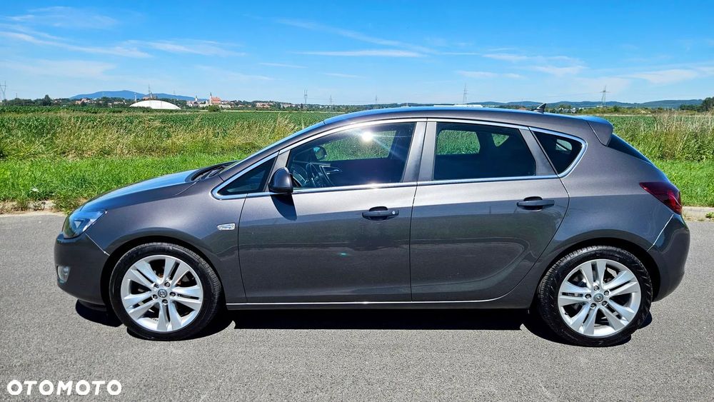 Opel Astra 1.7 CDTI DPF Cosmo - 18