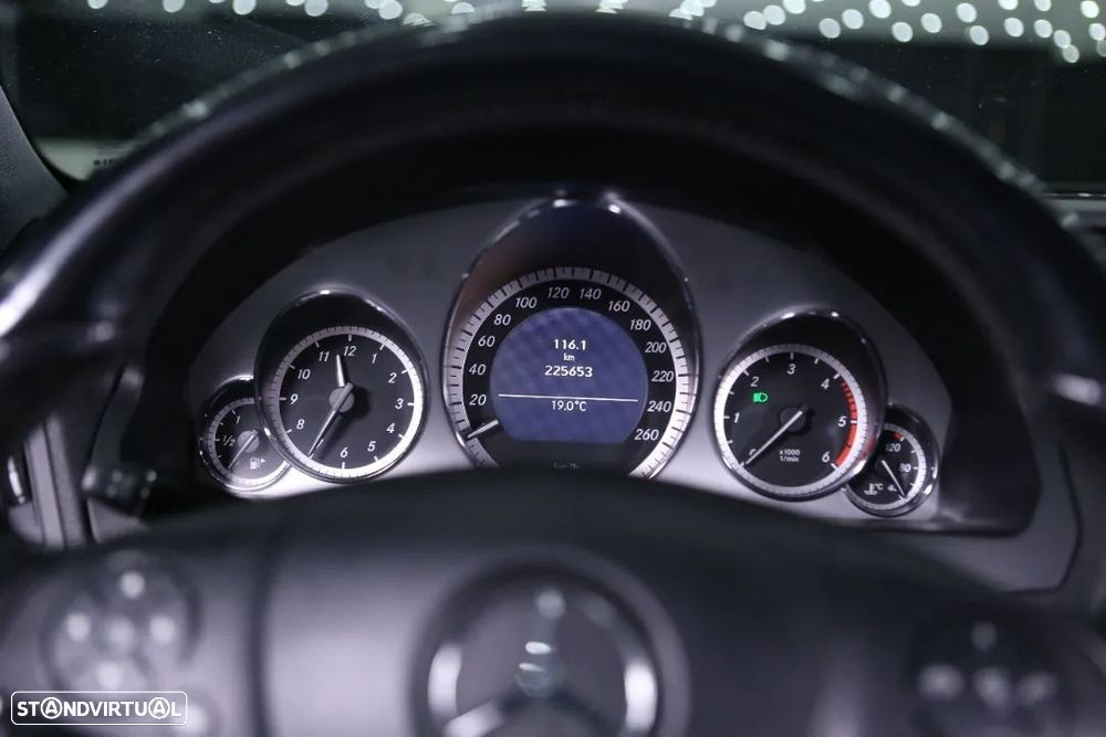 Mercedes-Benz E 250 CDi Avantgarde BlueEfficiency - 13