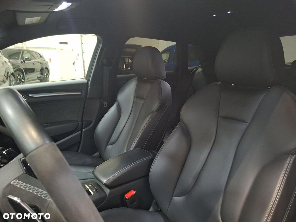 Audi RS3 Sportback - 13