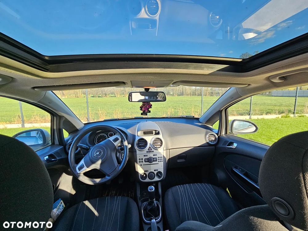 Opel Corsa 1.2 16V Enjoy - 5