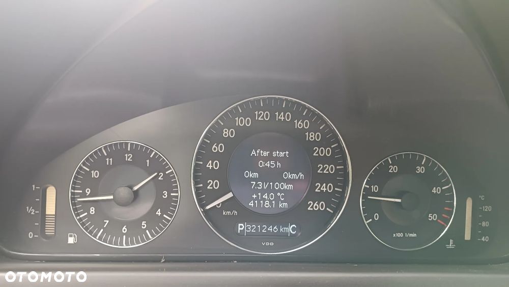 Mercedes-Benz CLK - 16