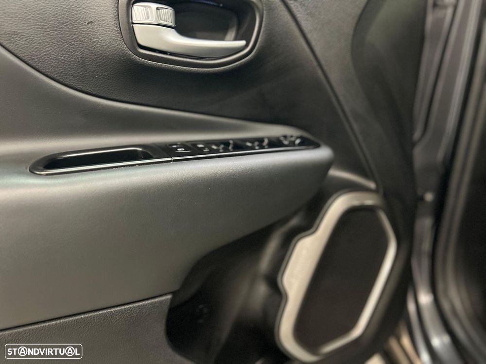 Jeep Renegade 1.0 T Limited - 19