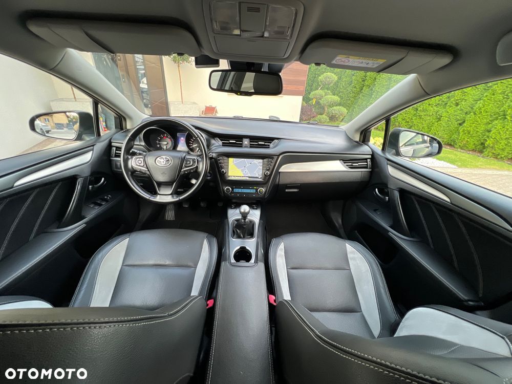 Toyota Avensis 1.8 Prestige - 21