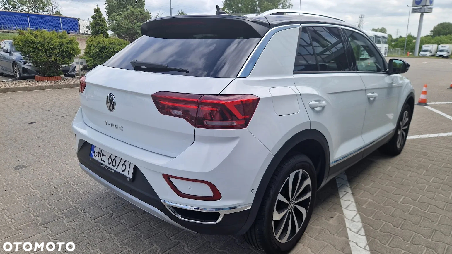 Volkswagen T-Roc - 9