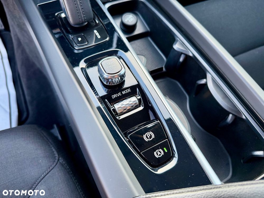 Volvo V60 B4 D Geartronic Momentum - 23