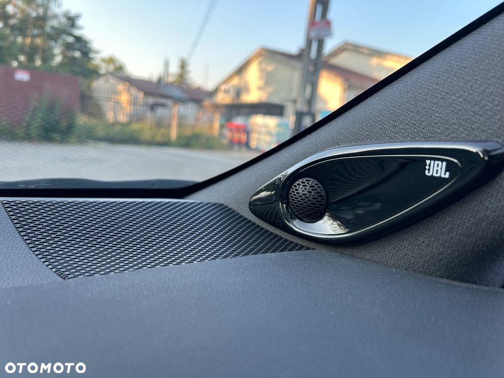 Toyota Corolla 2.0 Hybrid GR Sport Dynamic - 28