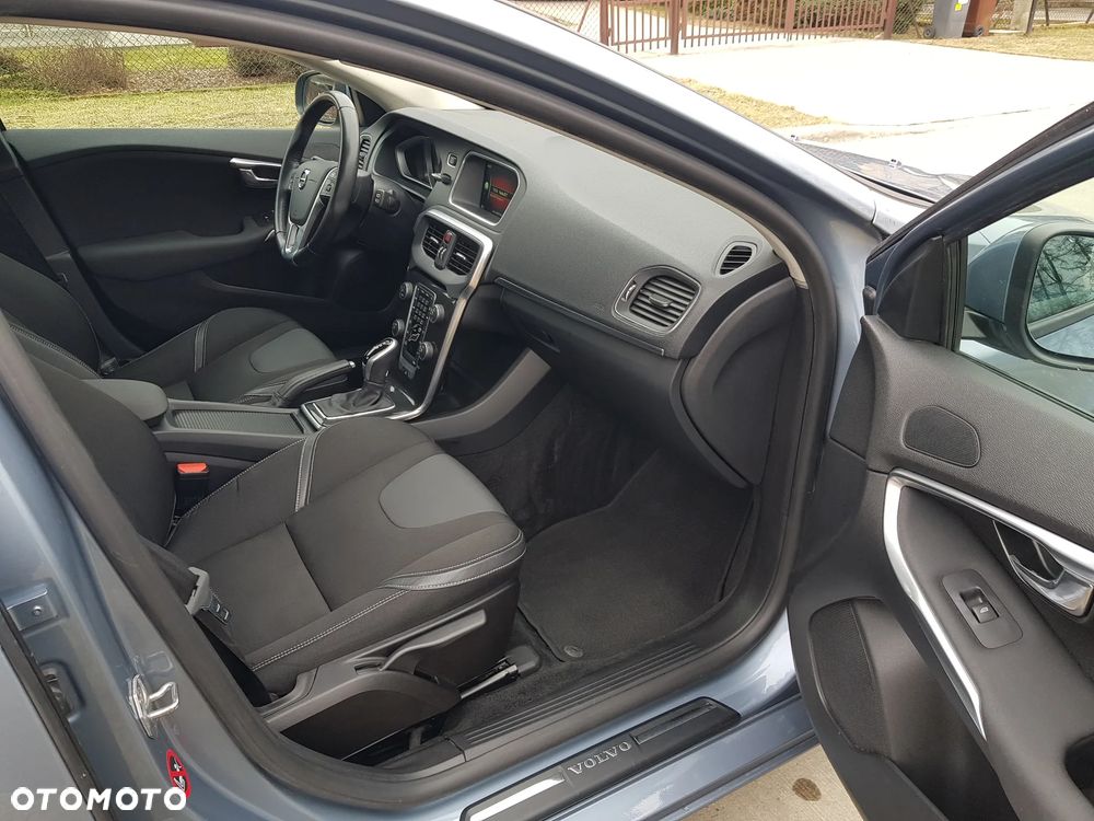 Volvo V40 D2 Geartronic Inscription - 15