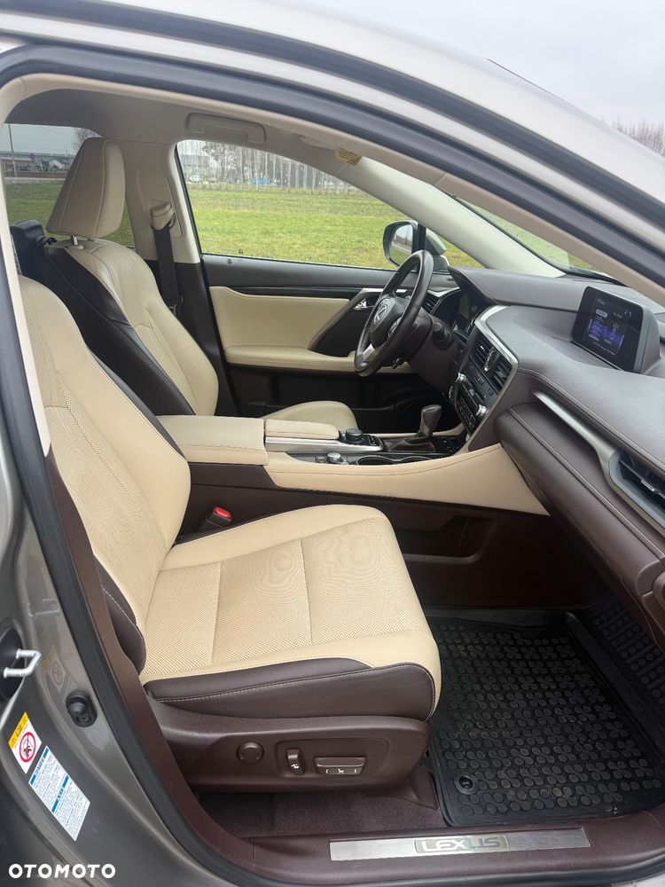 Lexus RX 450h (hybrid) - 35