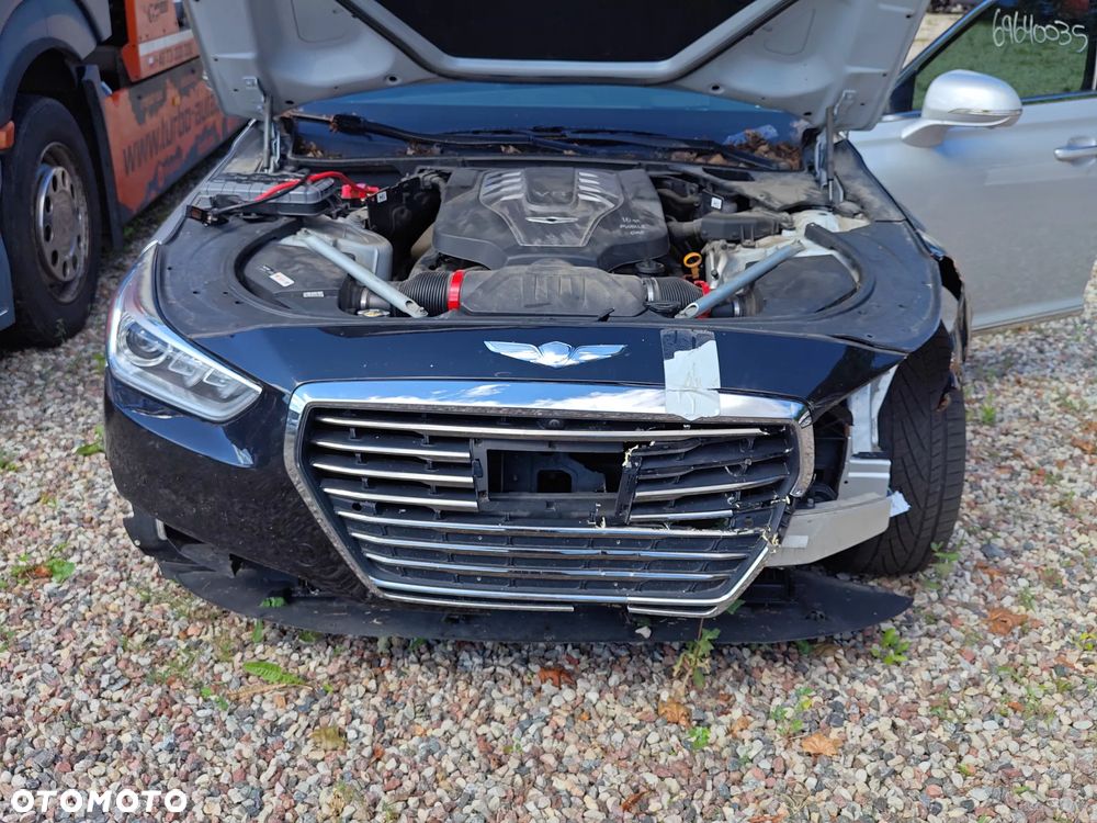 Genesis G90 - 7