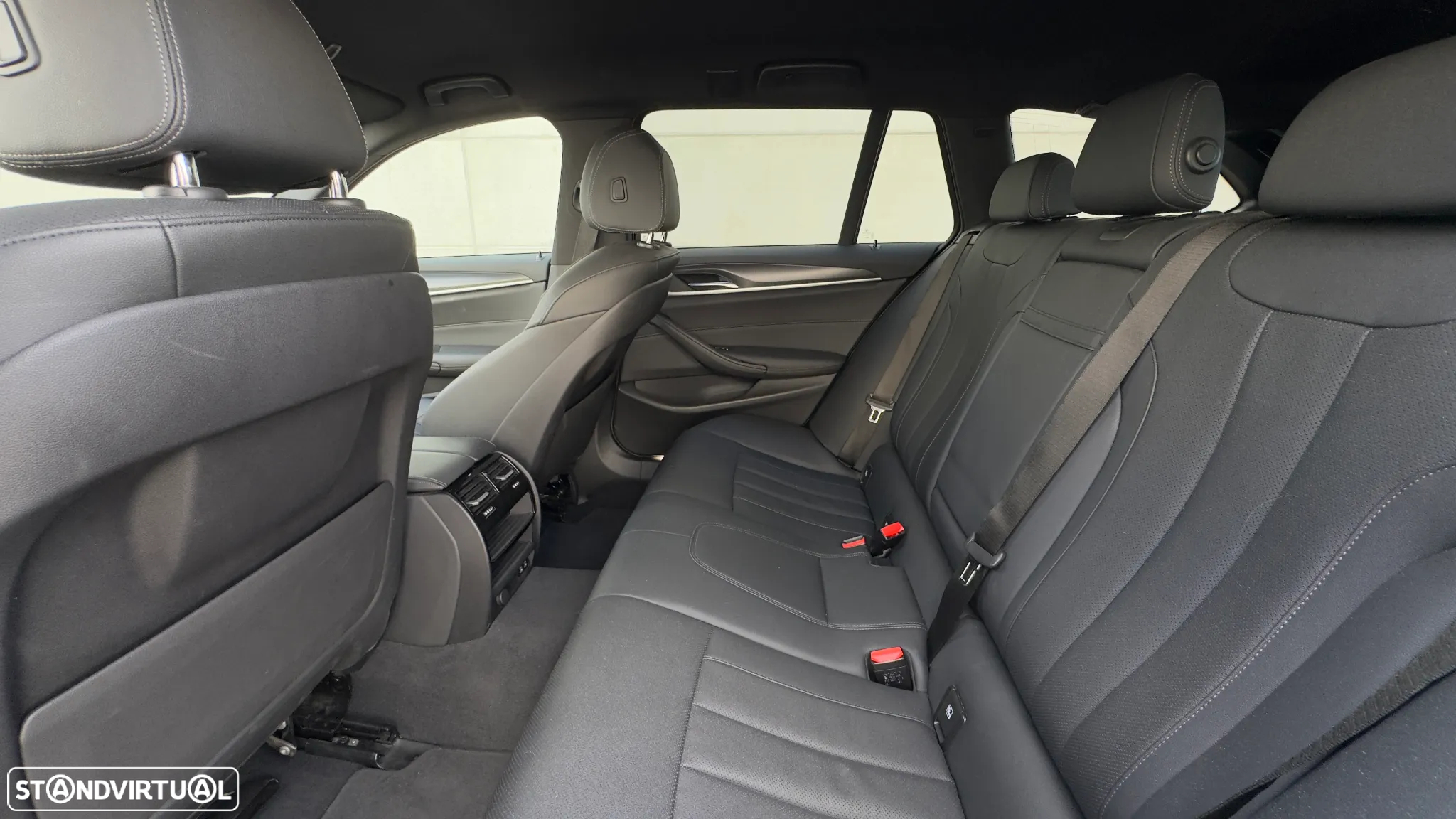 BMW 520 d Pack Desportivo M Auto - 17
