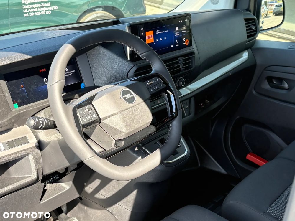 Opel Vivaro - 10