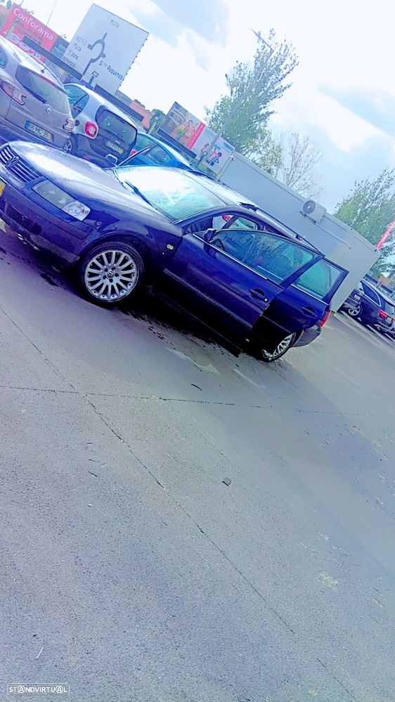 VW Passat Variant 1.9 TDi Confortline - 1