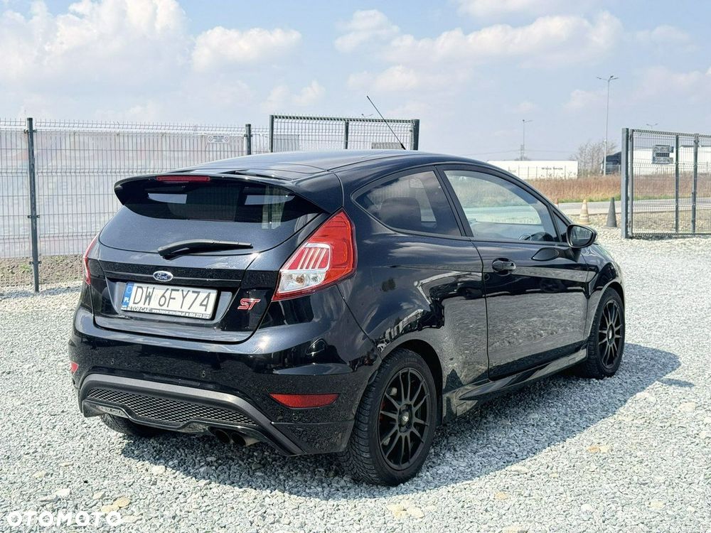 Ford Fiesta - 9