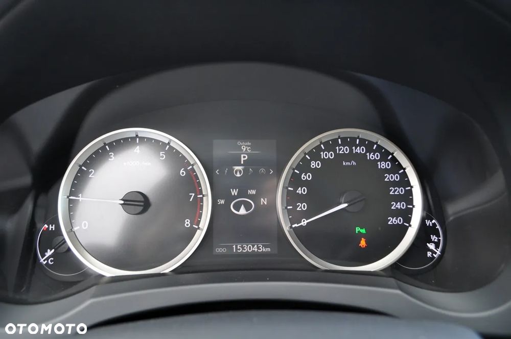 Lexus IS 200t Prestige - 21