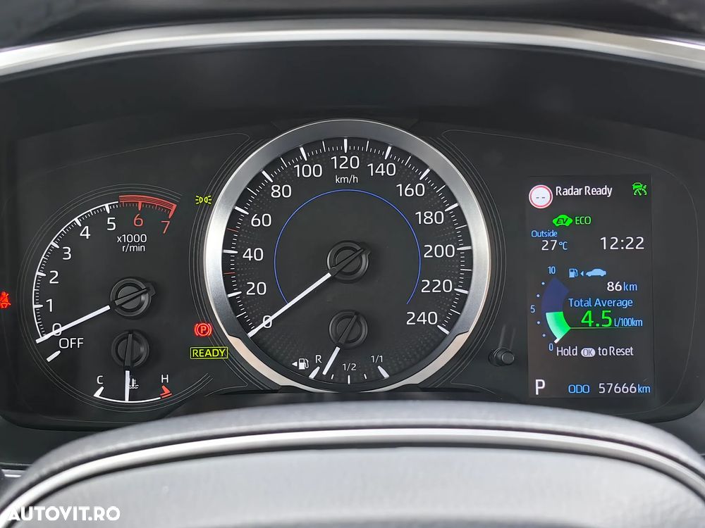 Toyota Corolla 1.8 HSD Business - 26