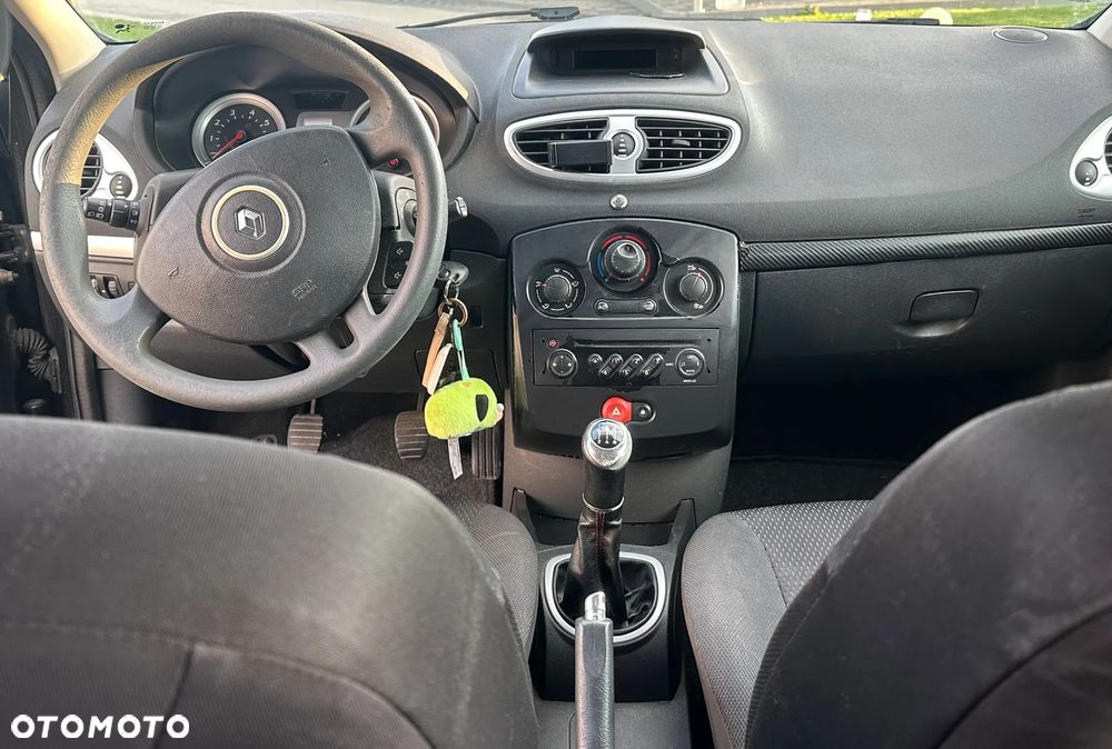 Renault Clio 1.2 16V Authentique - 12