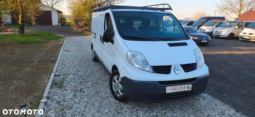 Renault Trafic - 23