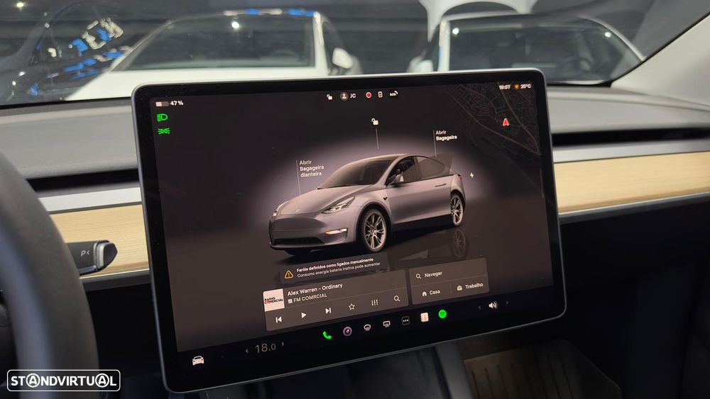 Tesla Model Y Long Range Tração Integral - 24