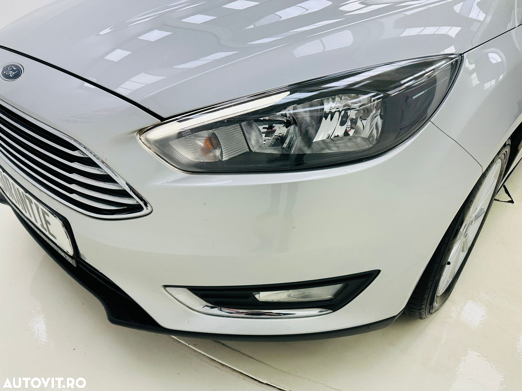 Ford Focus - 12