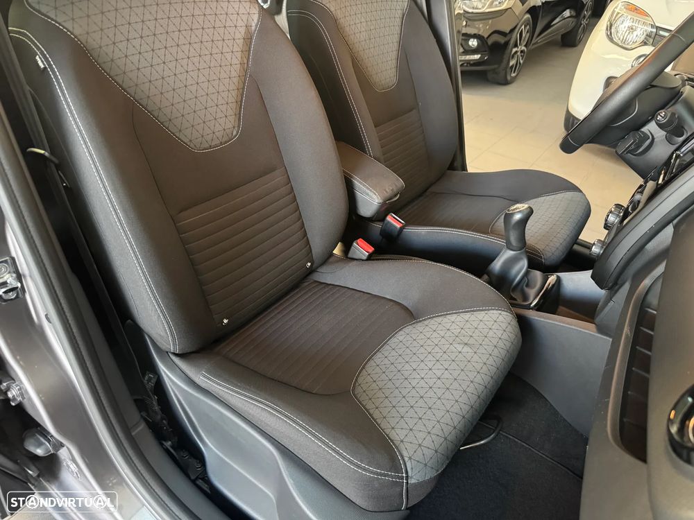 Renault Clio 1.5 dCi Luxe - 19