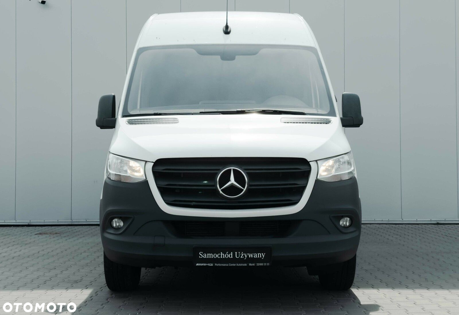 Mercedes-Benz Sprinter - 2