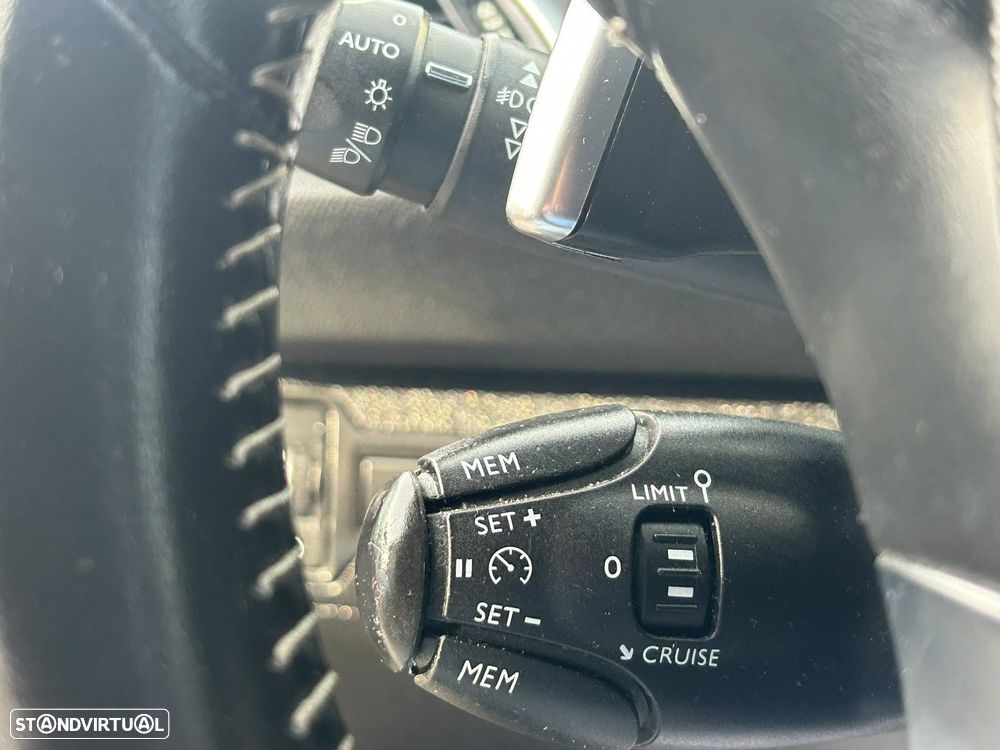 Peugeot 308 1.5 BlueHDi Allure Pack EAT8 - 24