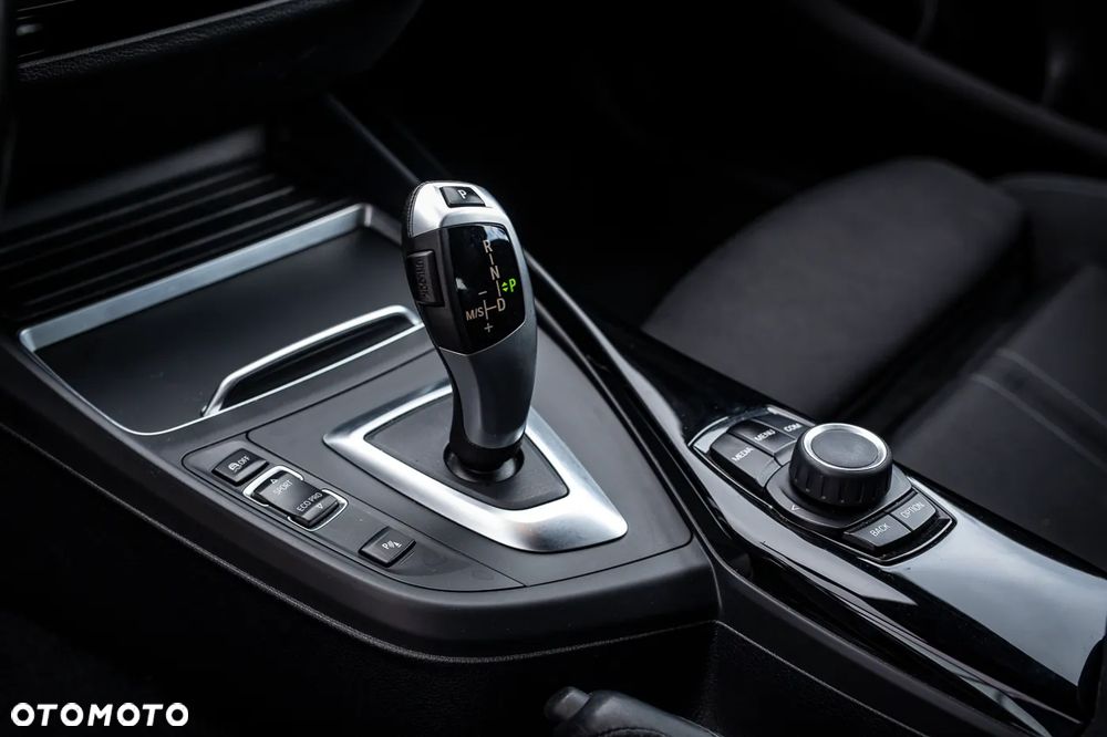 BMW Seria 1 118i GPF M Sport - 21