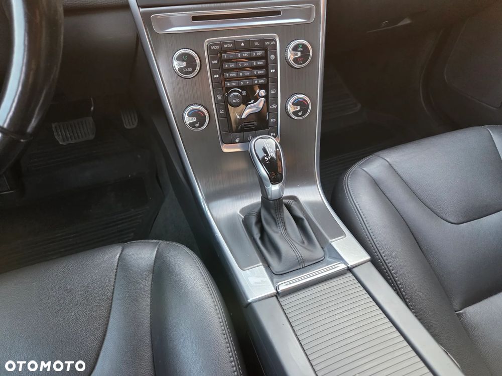 Volvo XC 60 - 19