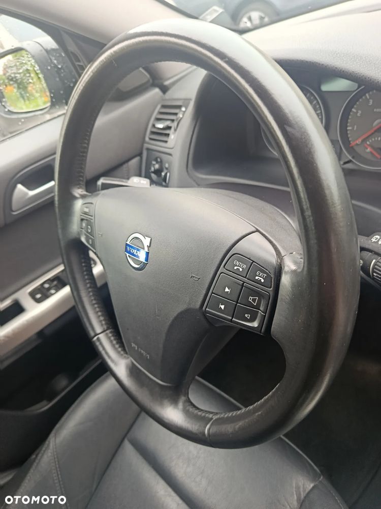Volvo V50 2.0 - 18